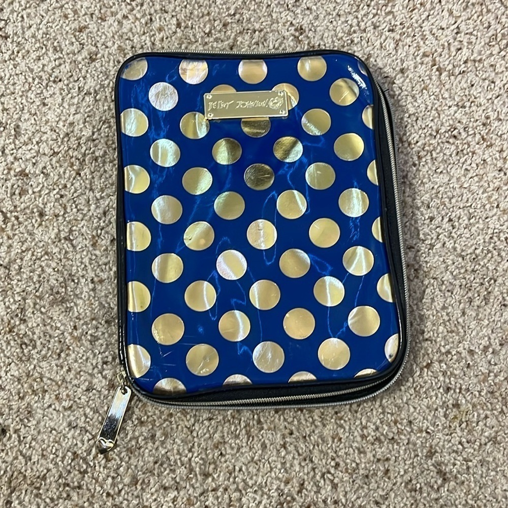 Betsy Johnson - iPad case - blue with gold polka dots